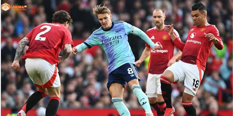 Lịch sử đối đầu kinh điển giữa Arsenal vs Manchester United