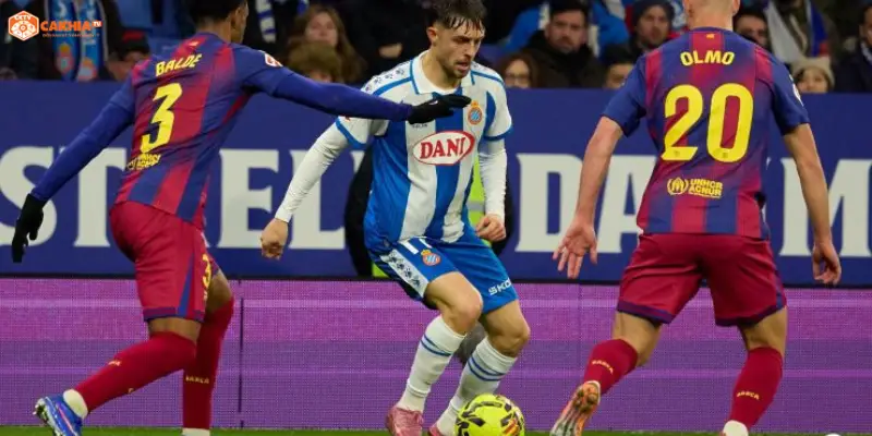 Khoảnh khắc quyết định trong trận Barcelona vs Espanyol đầy kịch tính